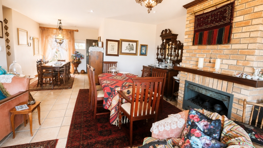 5 Bedroom Property for Sale in Outeniqua Strand Western Cape